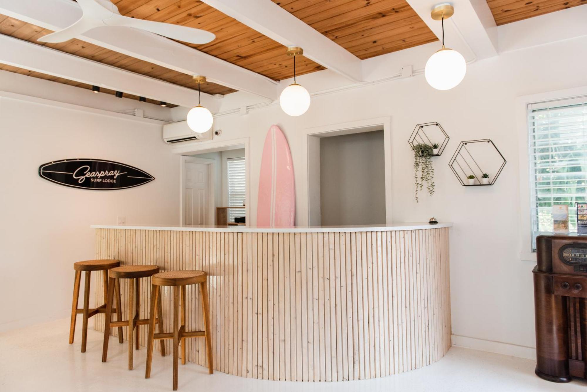 ורו ביץ' Seaspray Surf Lodge מראה חיצוני תמונה